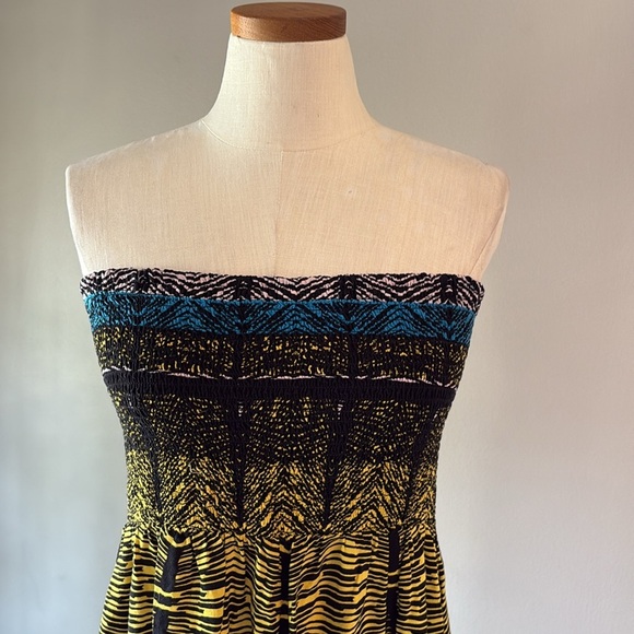 Xhilaration tribal Smocked Strapless maxi Sundress
Size XXL Multicolor Rayon - Picture 5 of 14